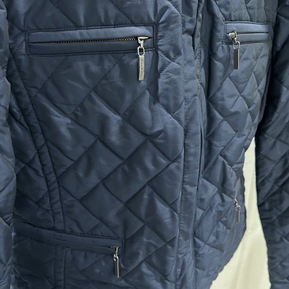 Brooks Brother Quilted Polyester Bomber Jacket - Size 6 - Picture 5 of 9